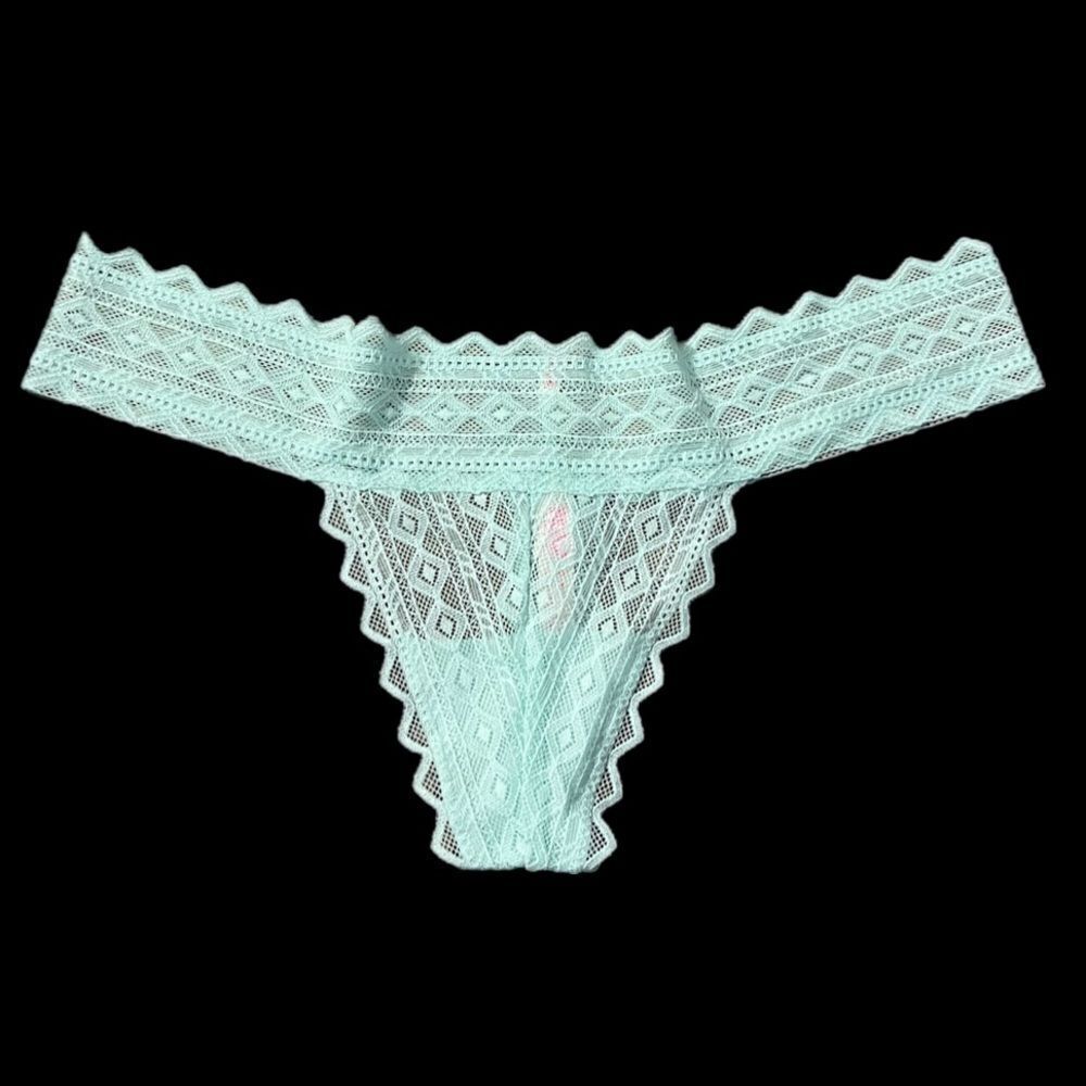 Victoria’s Secret Pink Extra Low Rise Lace Thong Panty mint Large